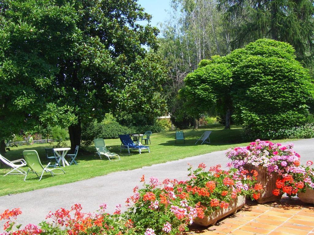 Hotel Les Pavillons Du Golf Évian-les-Bains Eksteriør billede